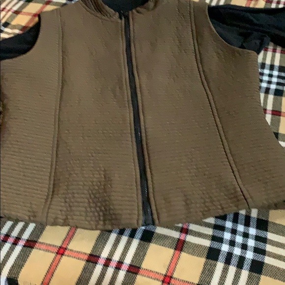 Women’s vest - Picture 3 of 4